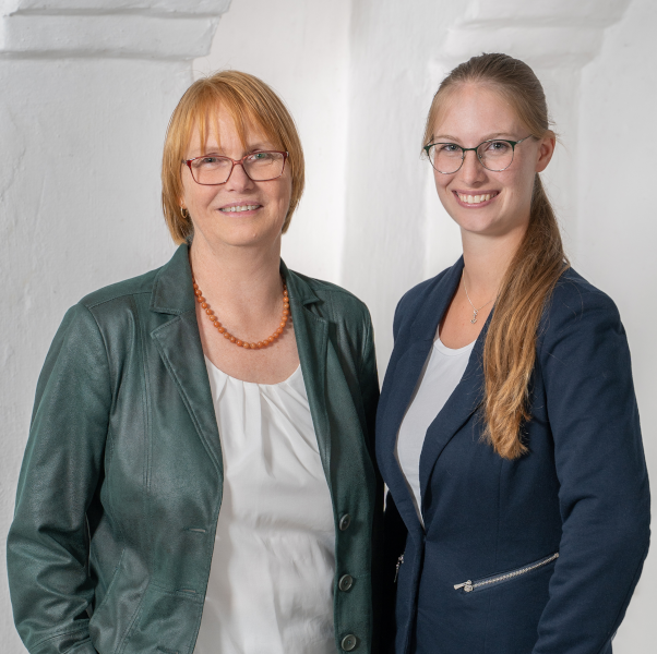 Dr. Heike Zeriadtke und Annika Zeriadtke.